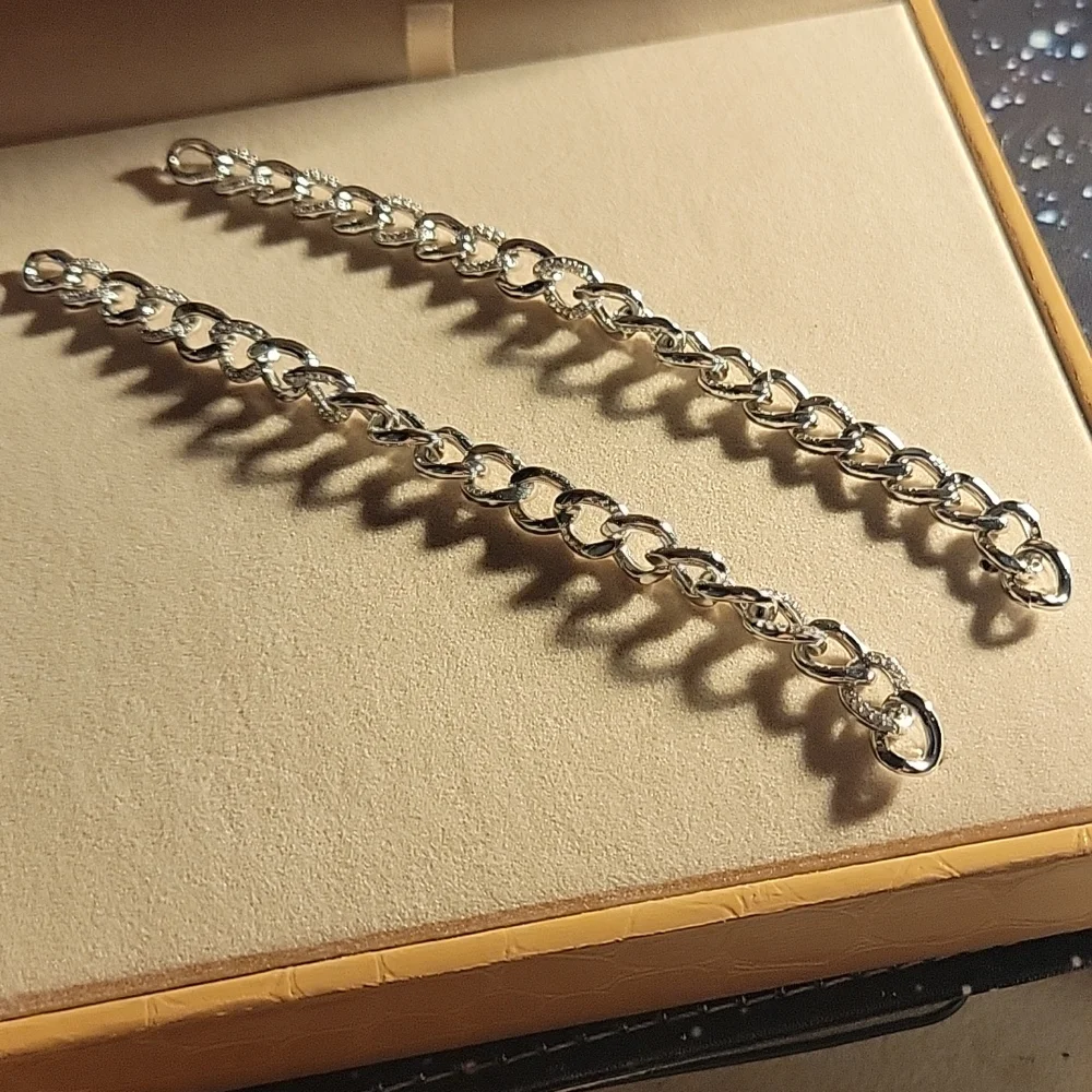 THE DROP CHAIN earrings - RHODIUM JACLYN ROXANNE DISCONTINUED - Picture 2 of 7